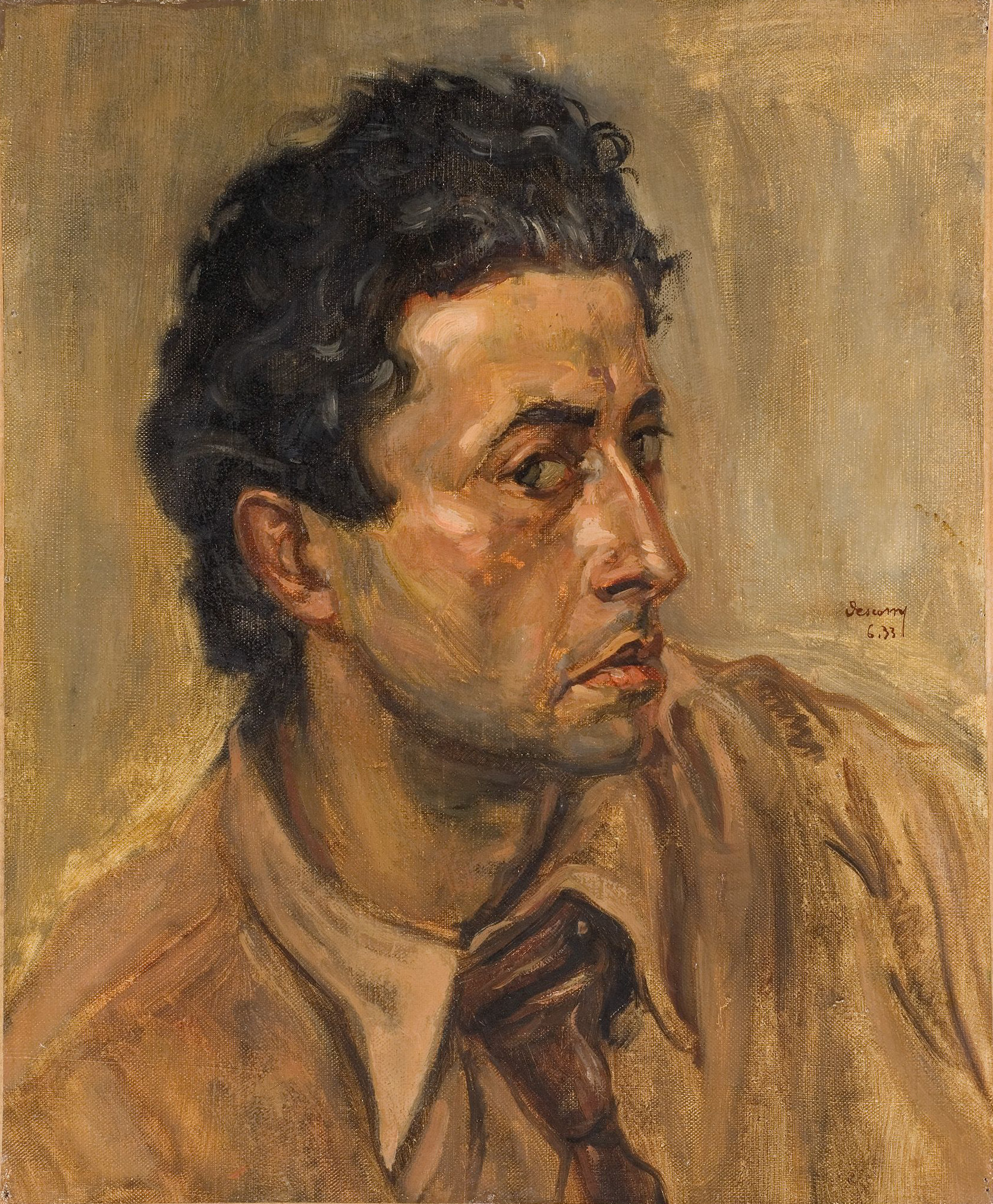 L'image représente un portrait d'un homme à la chevelure bouclée et sombre, affichant une expression sérieuse. Il est vu de profil, avec des traits marqués qui suggèrent une forte personnalité. L'arrière-plan est de couleur chaude, ce qui souligne la texture et les nuances de son visage. Il porte une chemise claire et une cravate, ajoutant une touche de sophistication à son apparence. Le style de peinture est expressif, avec des coups de pinceau visibles qui ajoutent de la profondeur à l'œuvre.