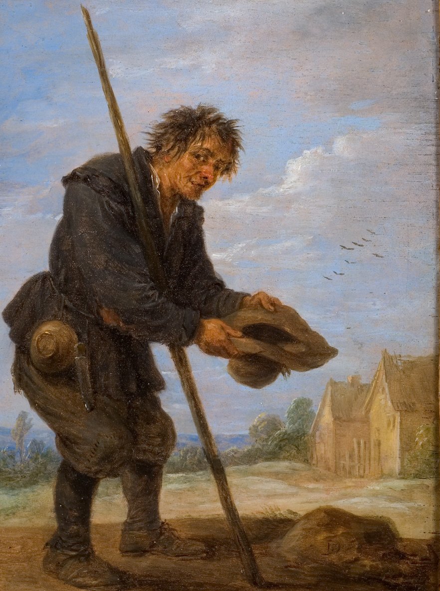 L'image représente un homme de la campagne, vêtu de manière simple, avec un chapeau et une tenue sombre. Il semble se pencher pour ramasser son chapeau, tout en tenant un bâton dans sa main. Son expression faciale dégage une certaine fatigue ou concentration. En arrière-plan, on aperçoit des maisons rustiques et un paysage naturel, sous un ciel partiellement nuageux avec quelques oiseaux en vol. L'ensemble de la scène évoque une atmosphère rurale et humble.