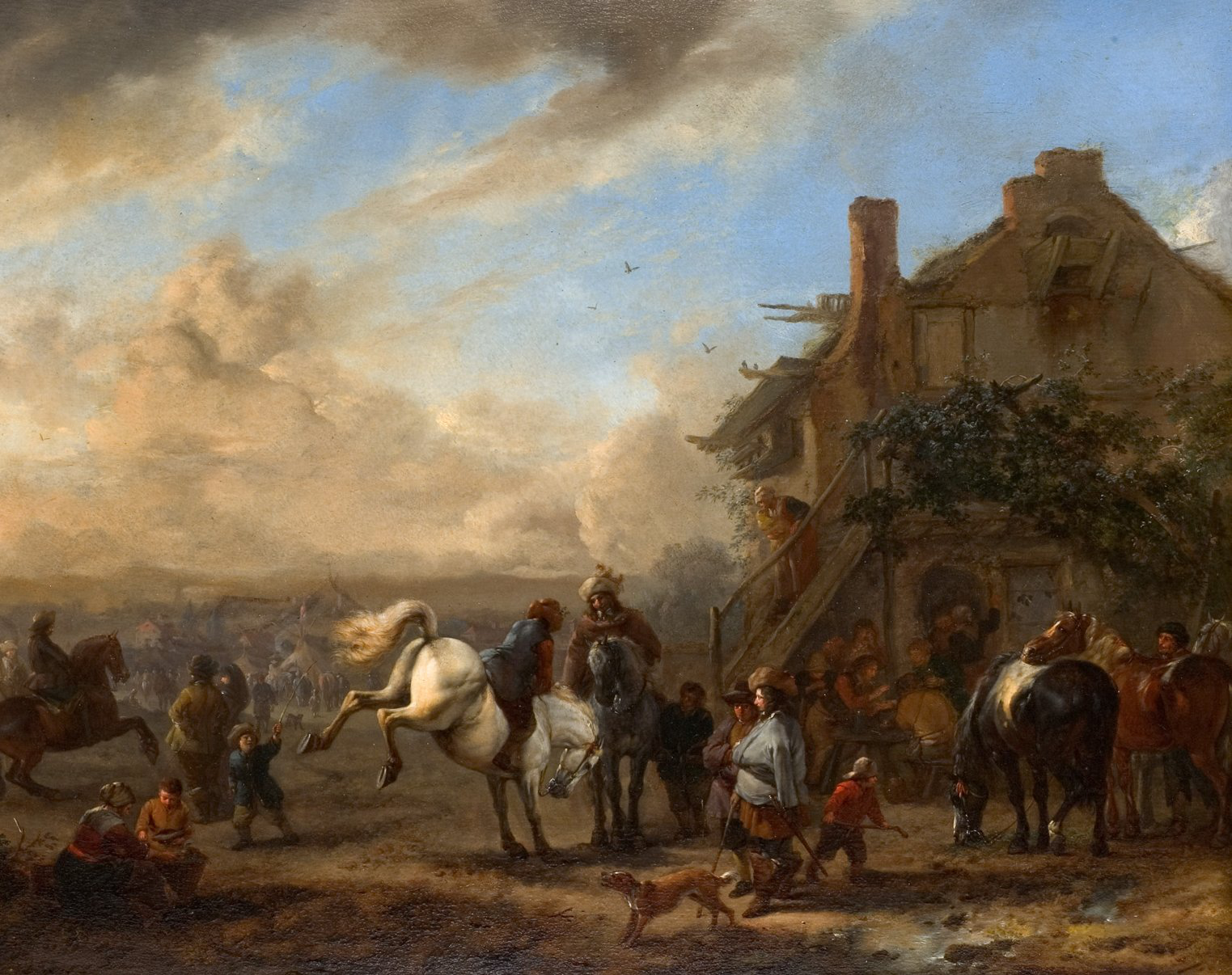 L'image représente une scène animée de la vie rurale. On y voit plusieurs cavaliers à cheval, dont l'un fait lever son cheval sur ses pattes arrière. À l'arrière-plan, il y a une maison rustique entourée de personnes qui semblent interagir et vaquer à diverses occupations. Des enfants jouent au premier plan, tandis que des animaux, comme des chevaux et un chien, ajoutent à l'ambiance vivante de la scène. Les nuages dans le ciel et la lumière chaude créent une atmosphère apaisante et chaleureuse.