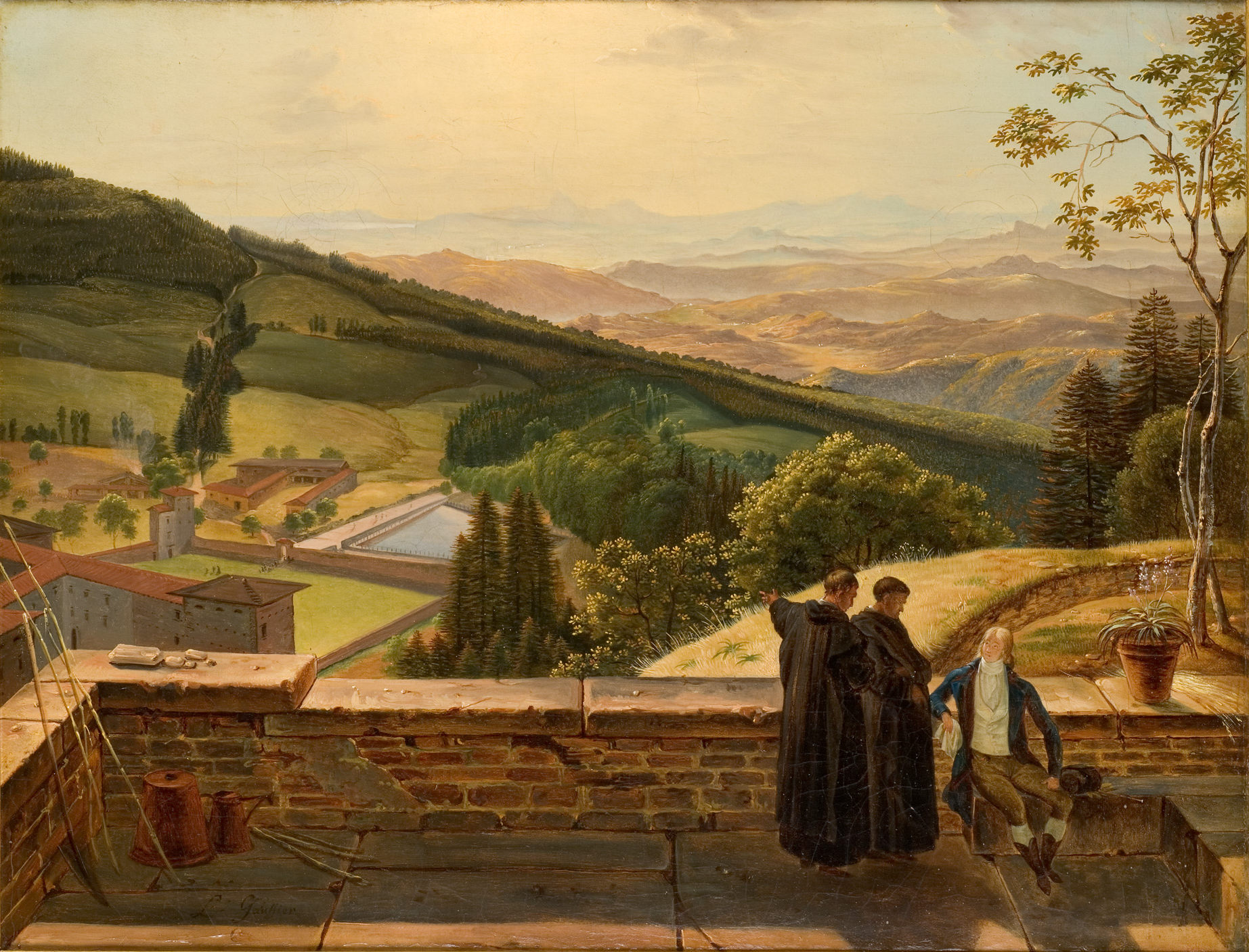 L'image représente un paysage panoramic d'une région verdoyante et vallonnée. Au premier plan, deux figures humaines semblent profiter de la vue, se tenant près d'une balustrade. L'un est habillé en noir, tandis que l'autre porte des vêtements plus clairs. En arrière-plan, on aperçoit des collines et des montagnes, sous un ciel clair, qui ajoutent à l'atmosphère paisible de la scène. À gauche, on voit des bâtiments et un étang, entourés de forêts et de champs, créant un cadre naturel harmonieux. L'ensemble dégage une impression de sérénité et de contemplation.