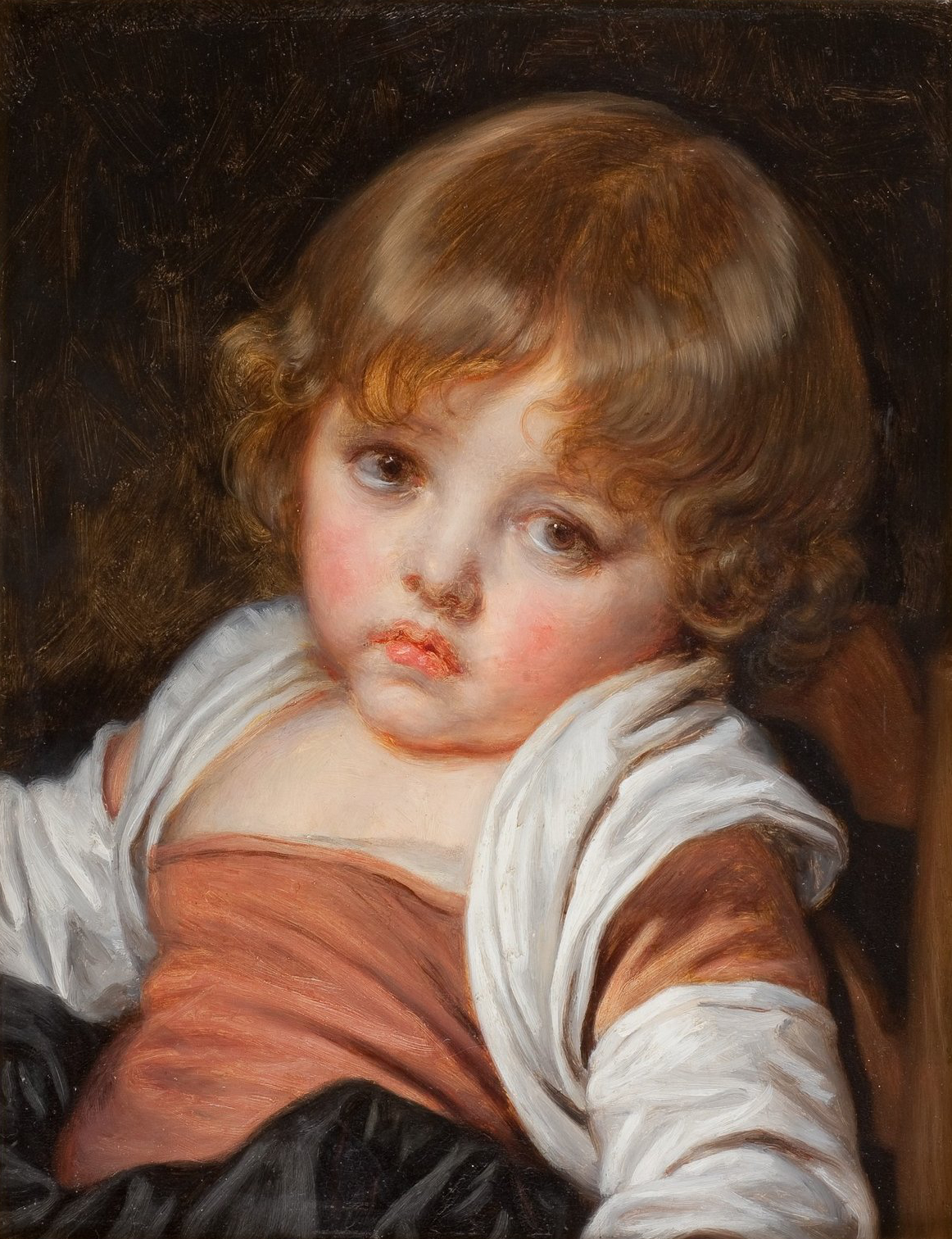 Cette image représente un portrait d'enfant. L'enfant a des cheveux bouclés et une expression douce. Il porte un vêtement avec des teintes rose et blanche, et son regard est pensif, presque mélancolique. L'arrière-plan est sombre, ce qui met en valeur le visage et les détails du vêtement. L'artiste a utilisé des couleurs chaleureuses et des coups de pinceau subtils pour créer une atmosphère délicate.