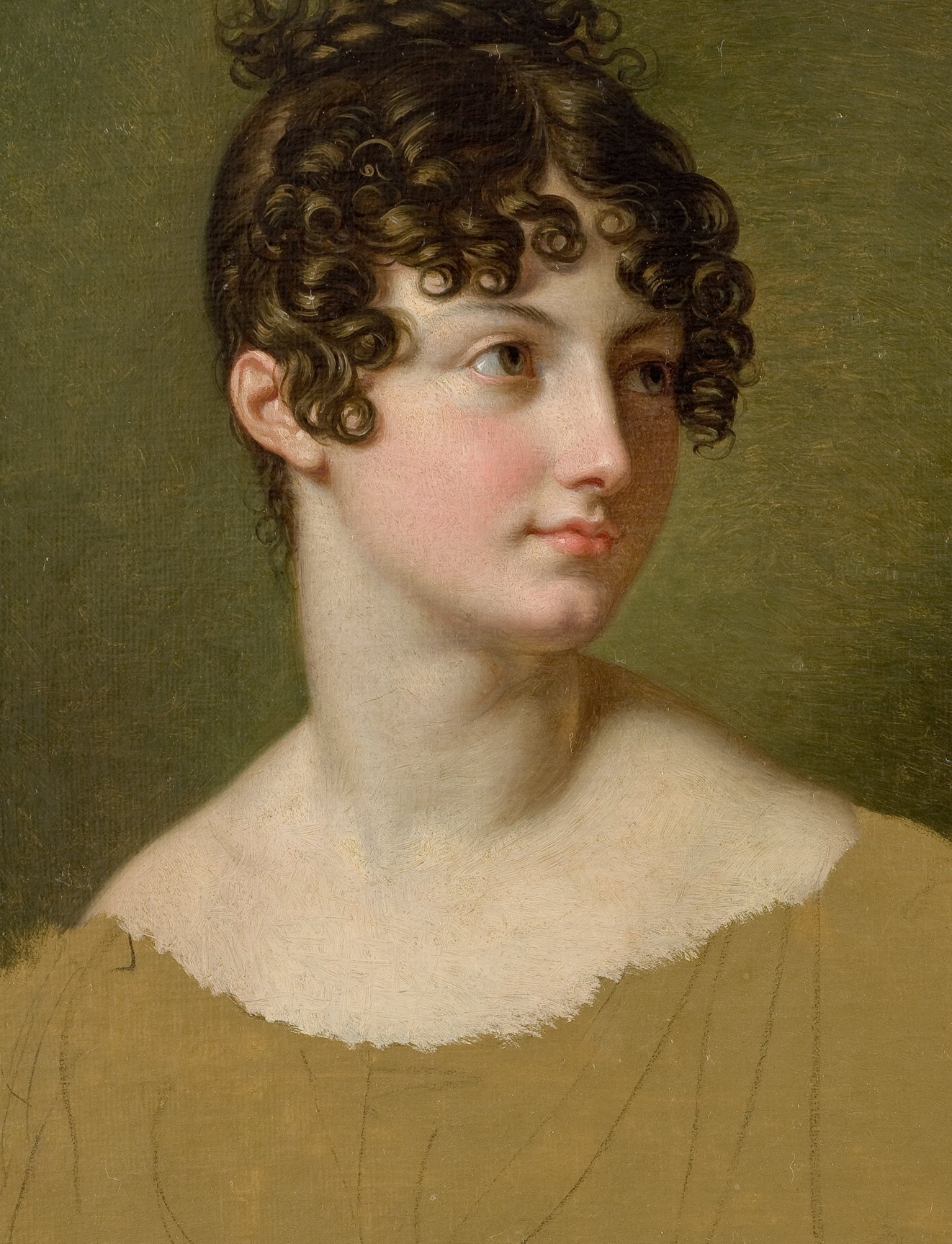 Cette image représente le portrait d'une jeune femme avec des cheveux bouclés et une expression douce. Son teint est clair, et elle porte une tenue simple et élégante. Le fond est d'une couleur sombre qui met en valeur son visage et ses traits délicats. L'ensemble de l'œuvre évoque une atmosphère de sérénité et de grâce.