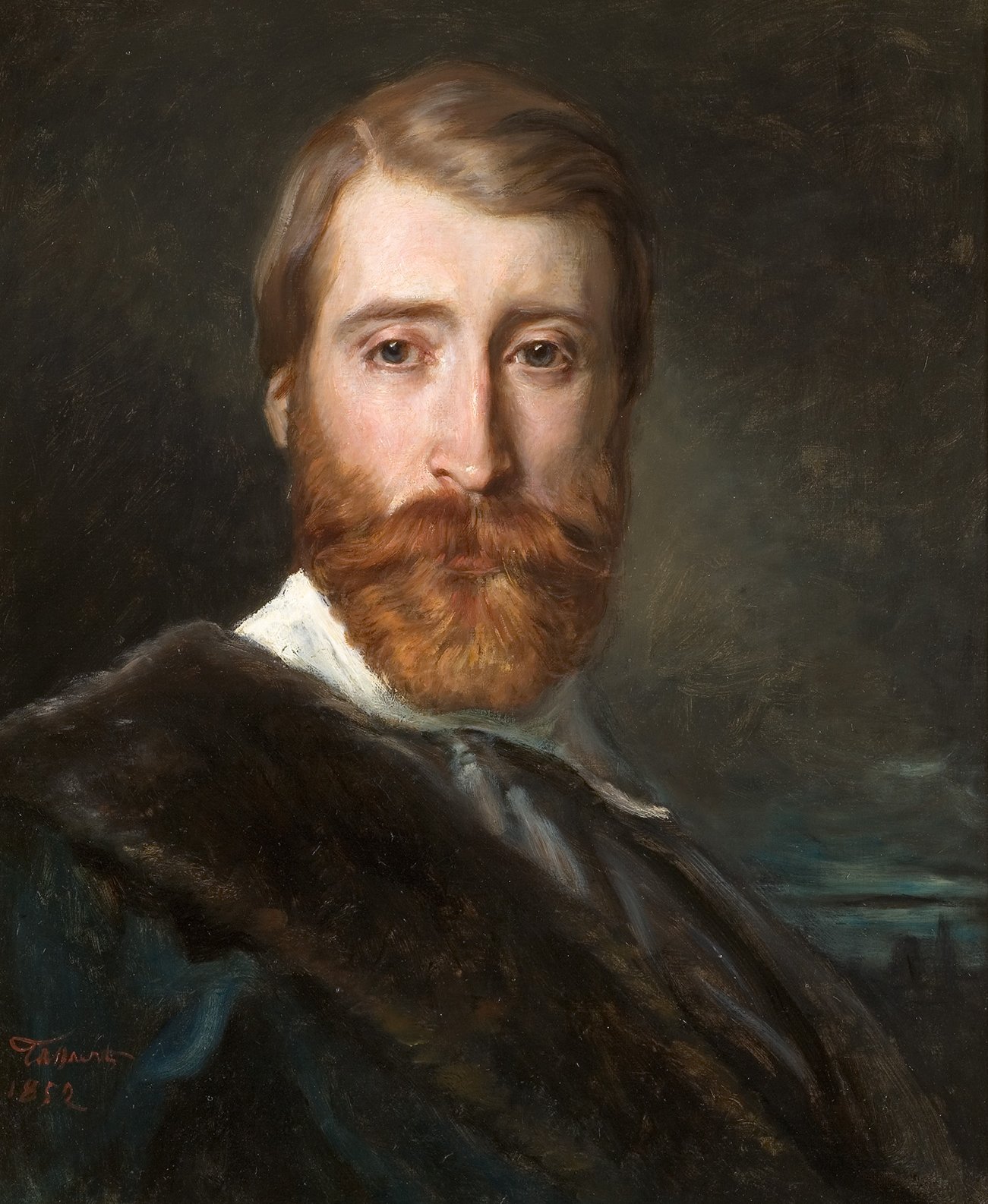 L'image représente un portrait d'un homme avec une barbe rousse et des cheveux blonds. Il porte un col blanc et un vêtement sombre, ce qui attire l'attention sur son visage. L'arrière-plan est sombre, ce qui met en valeur les traits du sujet, notamment ses yeux et sa barbe. Le style du tableau rappelle des techniques classiques de portrait, avec une atmosphère dramatique et une attention particulière aux détails.