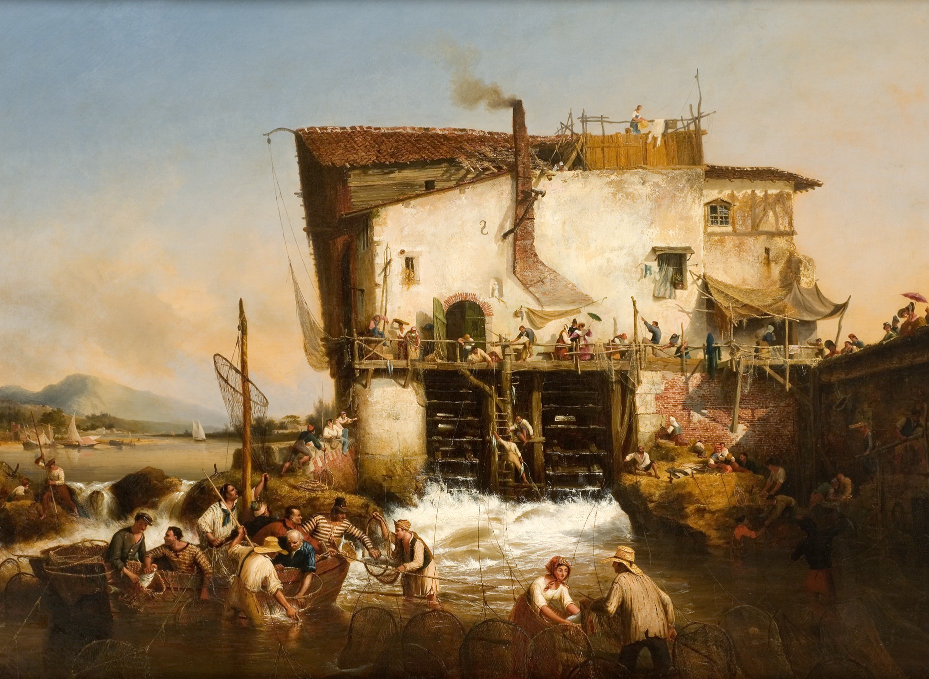 L'image représente une scène animée d'une activité de pêche ou d'une opération de moulin. On peut voir un bâtiment ancien, probablement une meule ou un moulin, avec une architecture rustique. À l'extérieur, plusieurs personnes s'affairent autour de l'eau, certaines en train de pêcher, d'autres remplissant des tâches liées à la capture de poissons. L'environnement est rural et naturel, avec des collines en arrière-plan. Le tableau dégage une atmosphère de vie communautaire et d'interaction avec la nature.