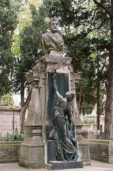 Monument élevé à la mémoire de Frédéric Bazille au cimetière protestant de Montpellier